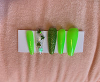 420 Stoner Babe Set + FREE GIFT